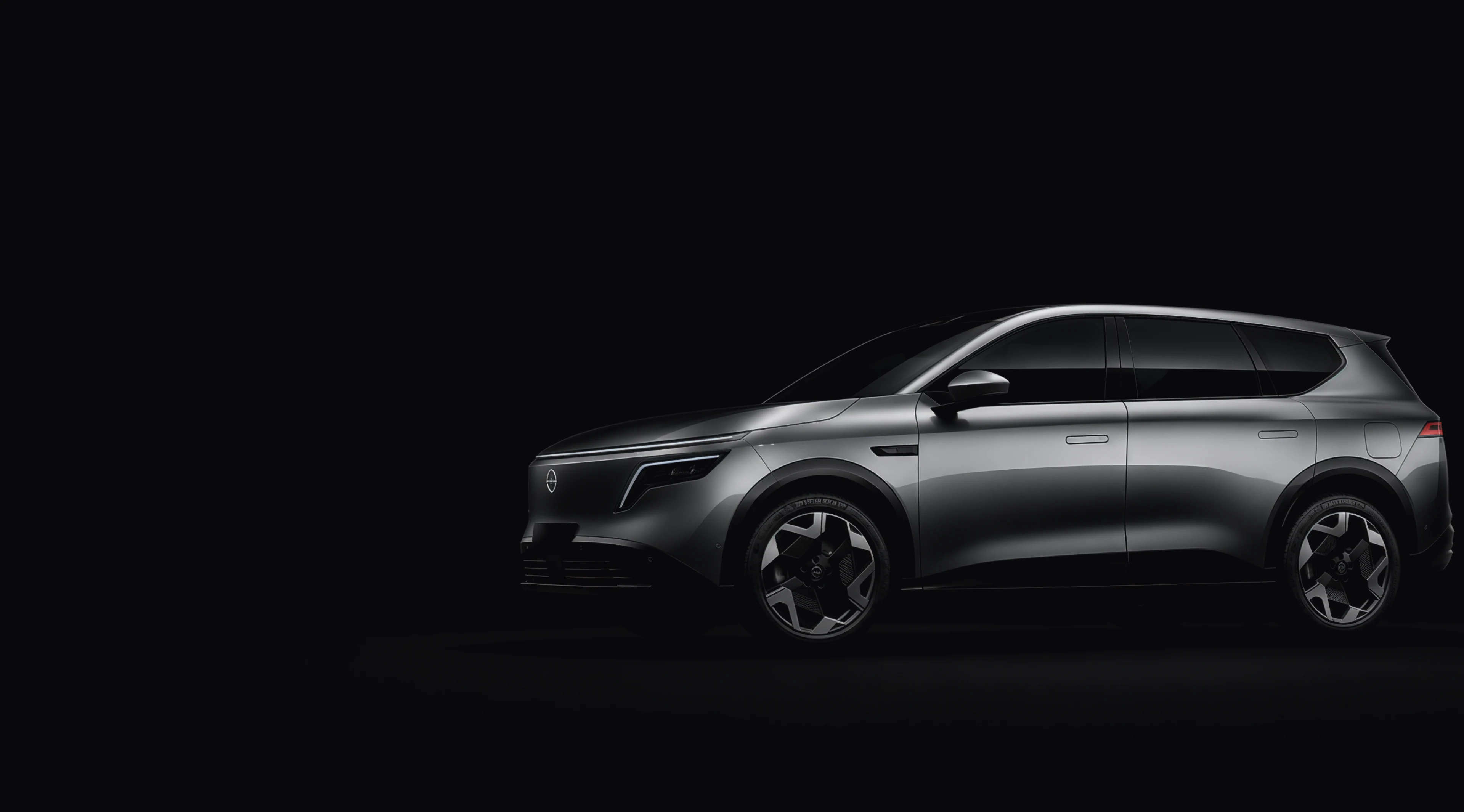 NX8 银灰色概念车侧面视觉